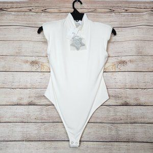 NWT Good American Women's Size 2 Mock Neck Power Bodysuit Shoulder Pads White